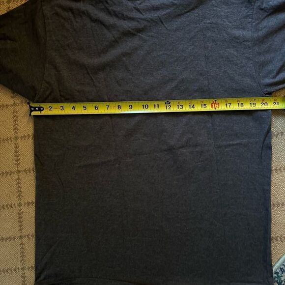 Charcoal Gray Friends “Unagi” short sleeve T-shirt L NWOT - Picture 6 of 6